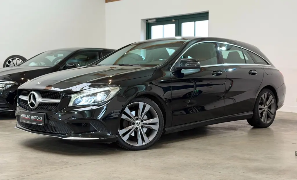 Mercedes-Benz CLA 180 CGI Shooting Brake – Bild 2 von 30