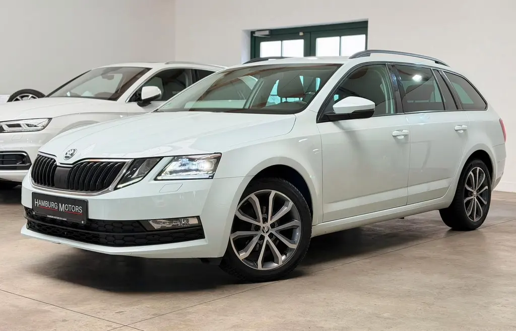 Skoda Octavia Combi 1.6 TDI – Bild 2 von 32