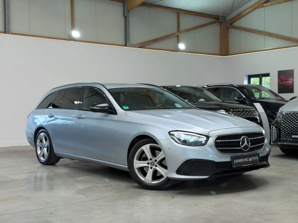 Mercedes-Benz E 220 d T – Bild 2 von 36