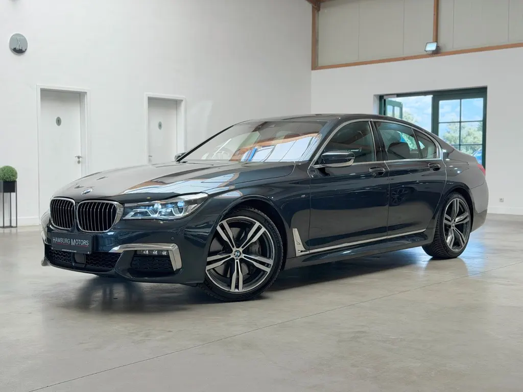 BMW 750i – Bild 2 von 37