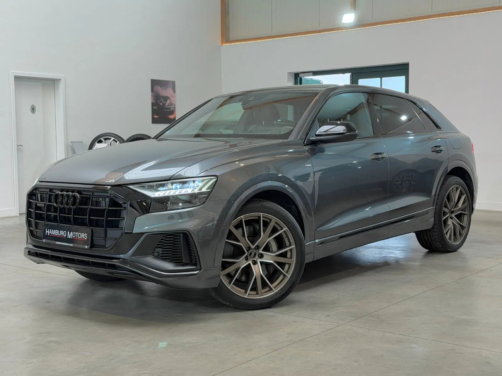 Audi Q8 55 TFSIe quattro, Bild 3 von 40