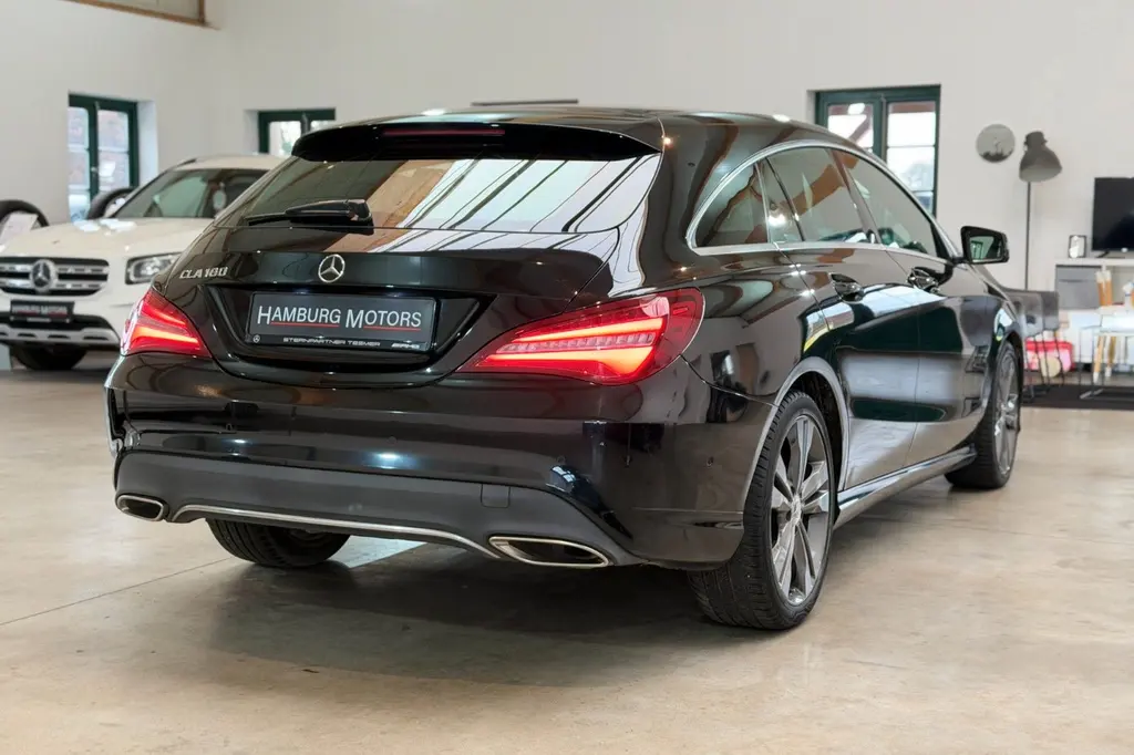 Mercedes-Benz CLA 180 CGI Shooting Brake – Bild 3 von 30