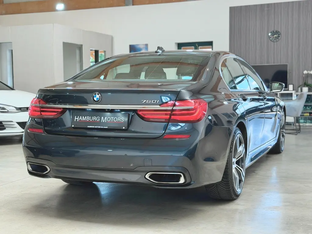 BMW 750i – Bild 3 von 37
