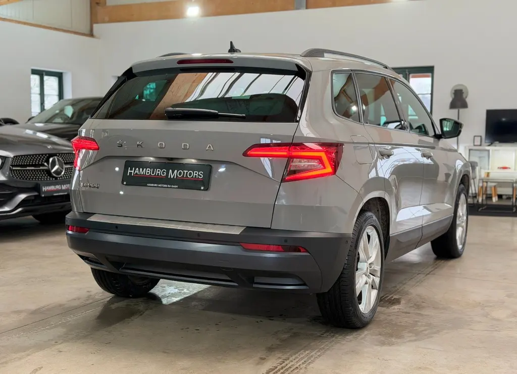 Skoda Karoq 2.0 TDI SCR – Bild 3 von 37