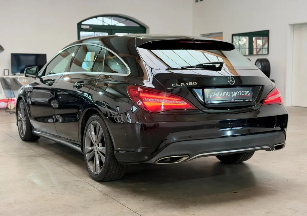 Mercedes-Benz CLA 180 CGI Shooting Brake – Bild 4 von 30