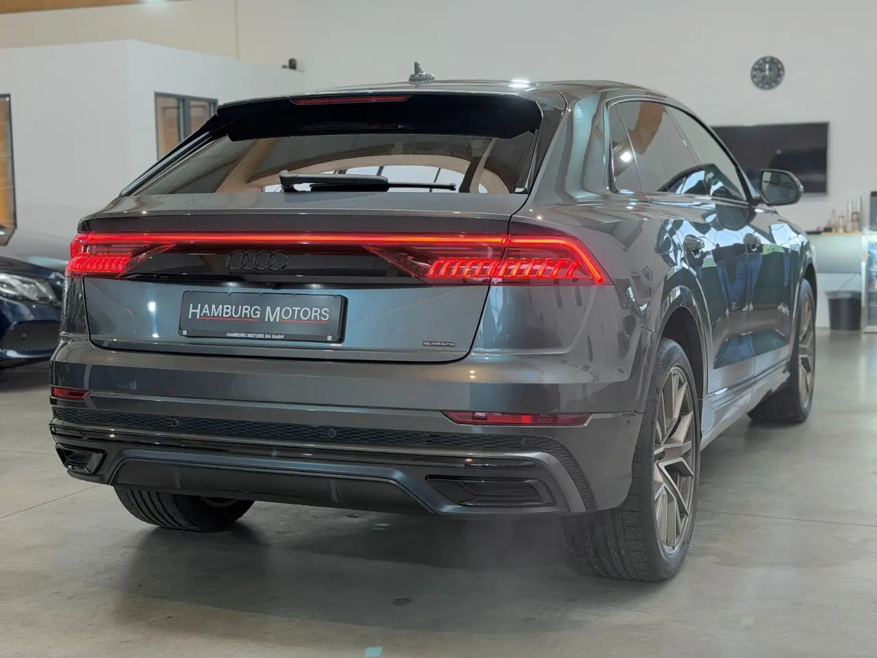 Audi Q8 55 TFSIe quattro, Bild 4 von 40