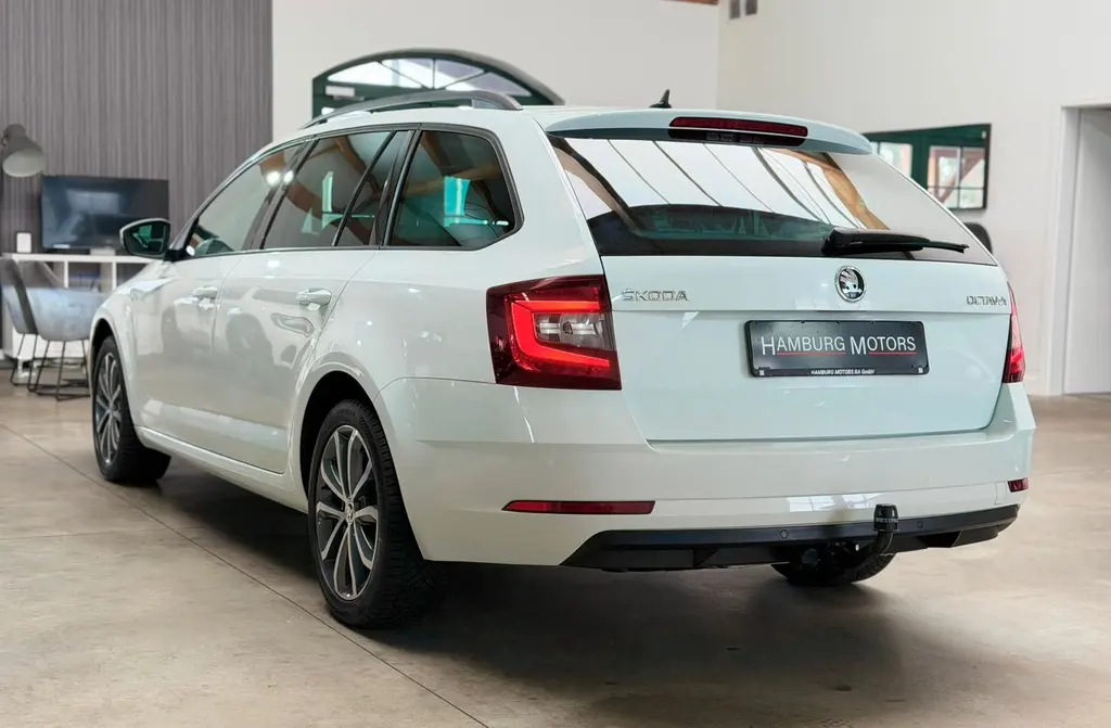 Skoda Octavia Combi 1.6 TDI – Bild 4 von 32
