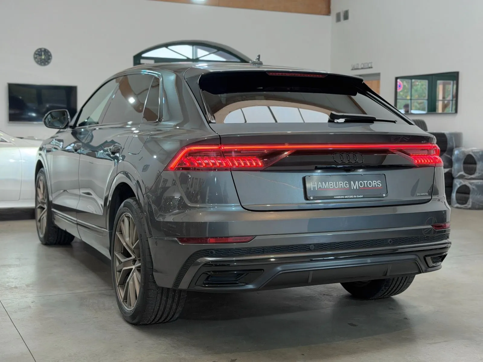 Audi Q8 55 TFSIe quattro, Bild 5 von 40