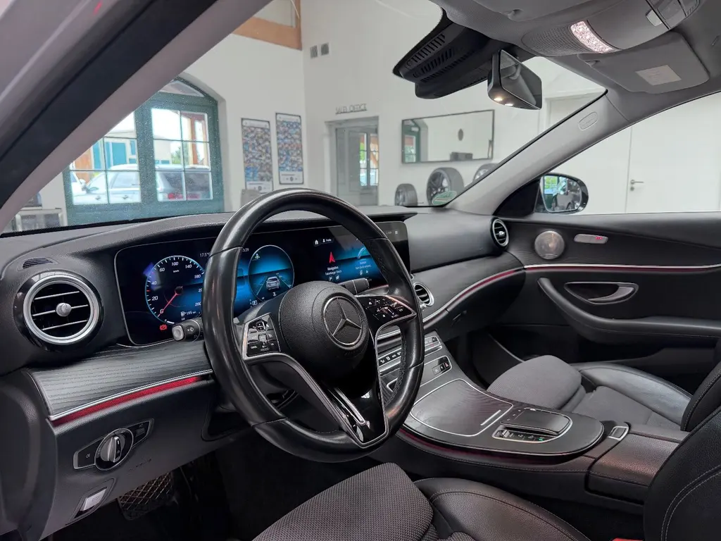Mercedes-Benz E 220 d T – Bild 6 von 36