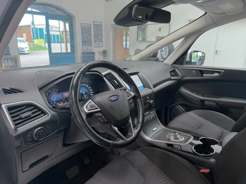 Ford S-Max 2.0 TDCI EcoBlue – Bild 6 von 33