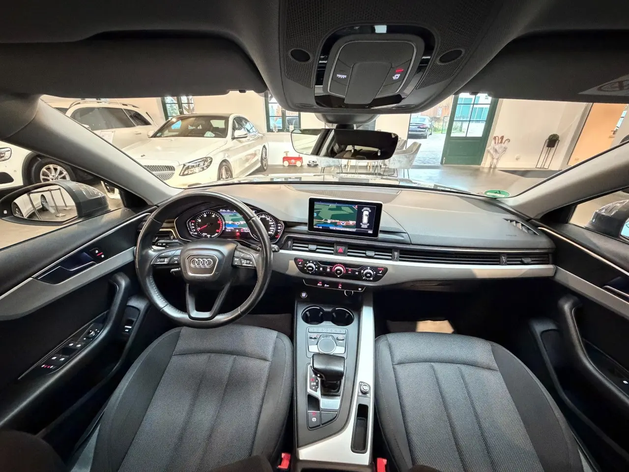 Audi A4 Avant 2.0 TDI, Bild 6 von 32