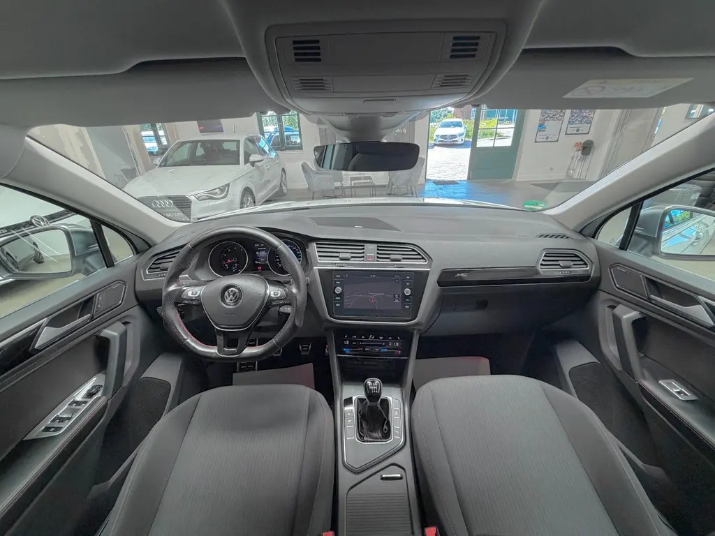 Volkswagen Tiguan 1.4 TSI BMT – Bild 6 von 37