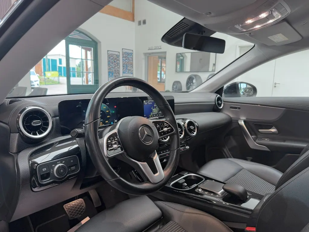 Mercedes-Benz CLA 200 d Shooting Brake – Bild 6 von 33