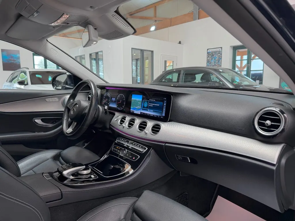 Mercedes-Benz E 400 CGI T 4MATIC – Bild 8 von 37