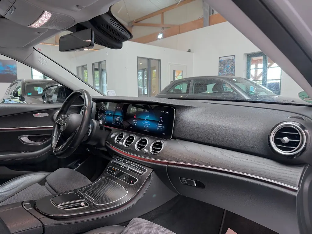 Mercedes-Benz E 220 d T – Bild 8 von 36