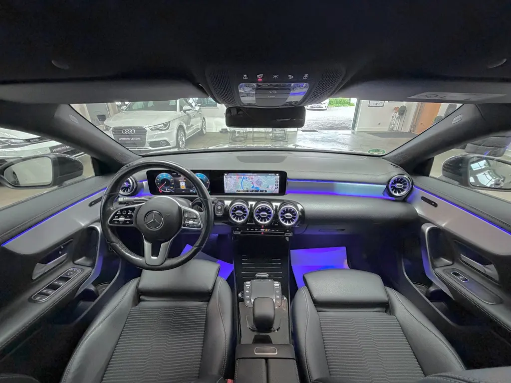 Mercedes-Benz CLA 220 d Coupé – Bild 8 von 36
