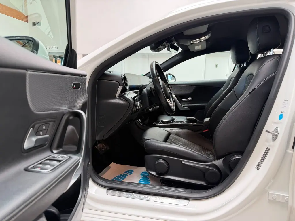 Mercedes-Benz A 200d – Bild 8 von 36