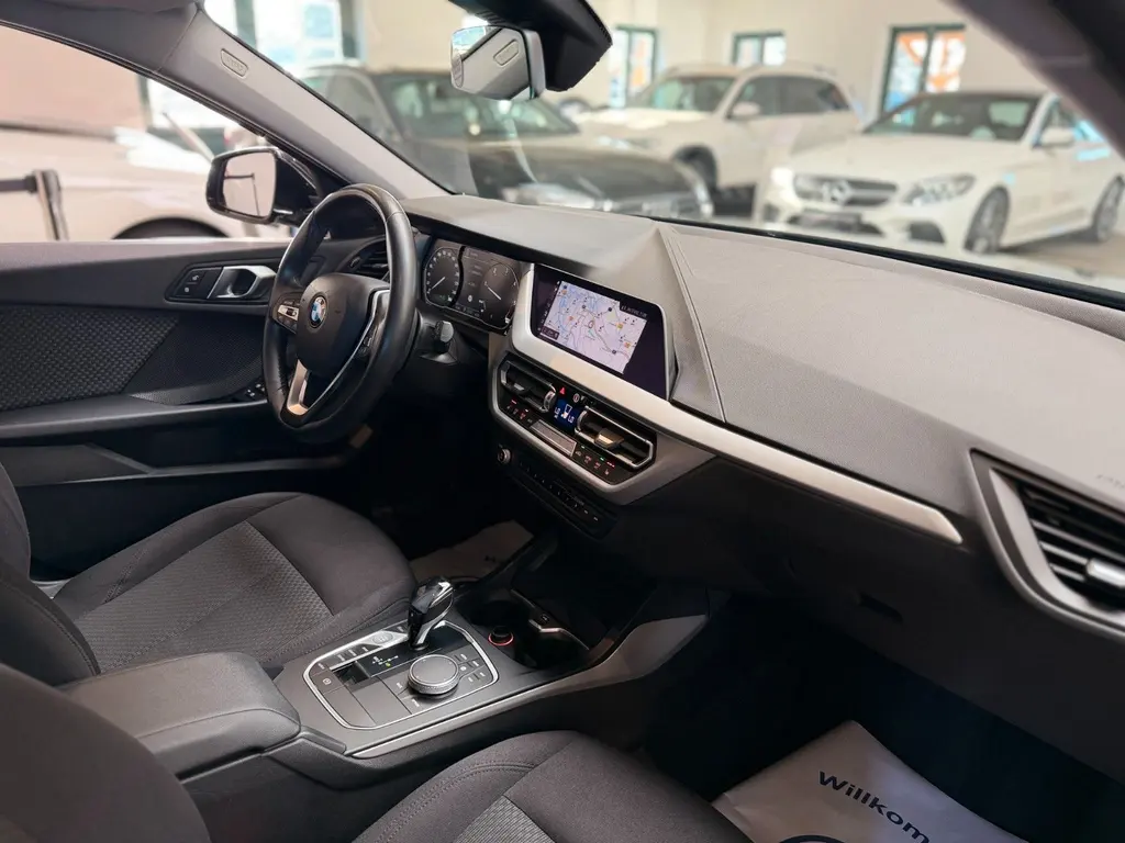 BMW 116d – Bild 8 von 32