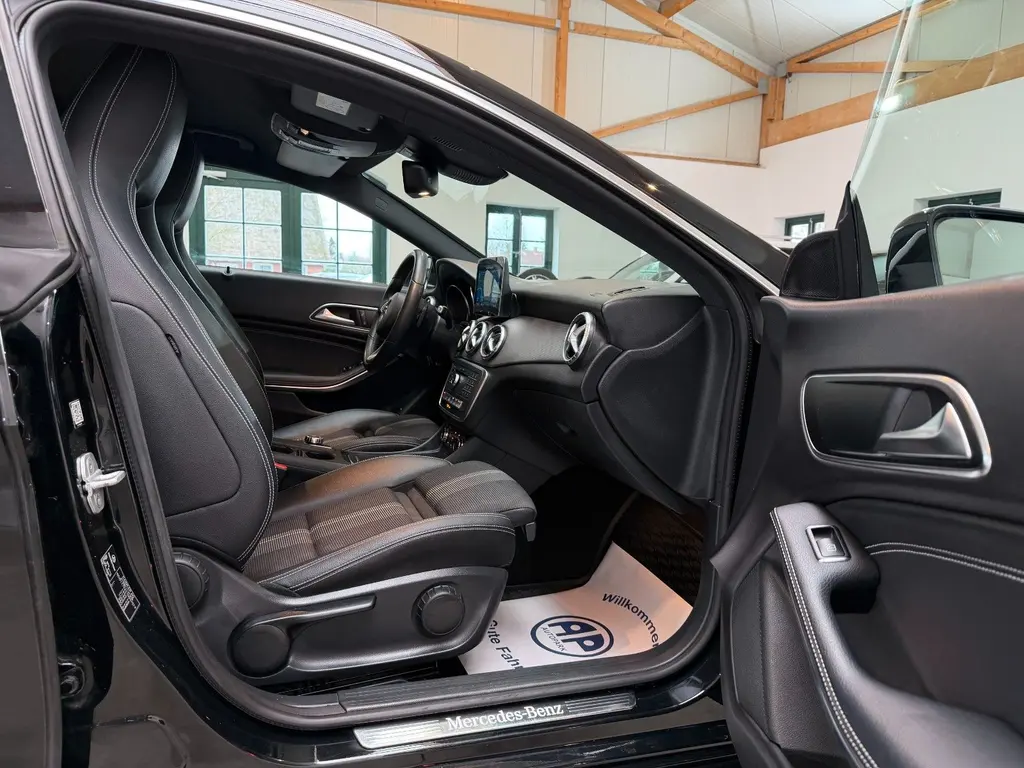 Mercedes-Benz CLA 180 CGI Shooting Brake – Bild 9 von 30