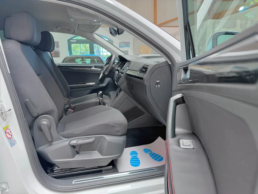 Volkswagen Tiguan 1.4 TSI BMT – Bild 9 von 37