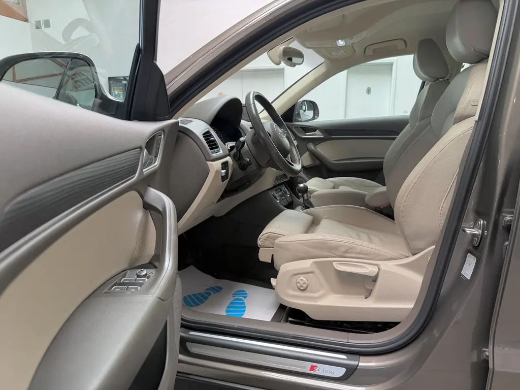 Audi Q3 2.0 TDI quattro – Bild 9 von 36