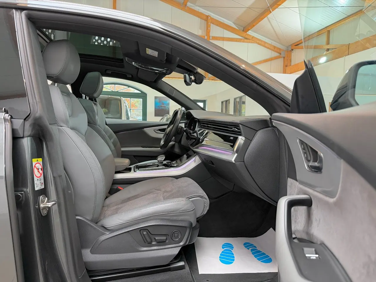 Audi Q8 55 TFSIe quattro, Bild 10 von 40