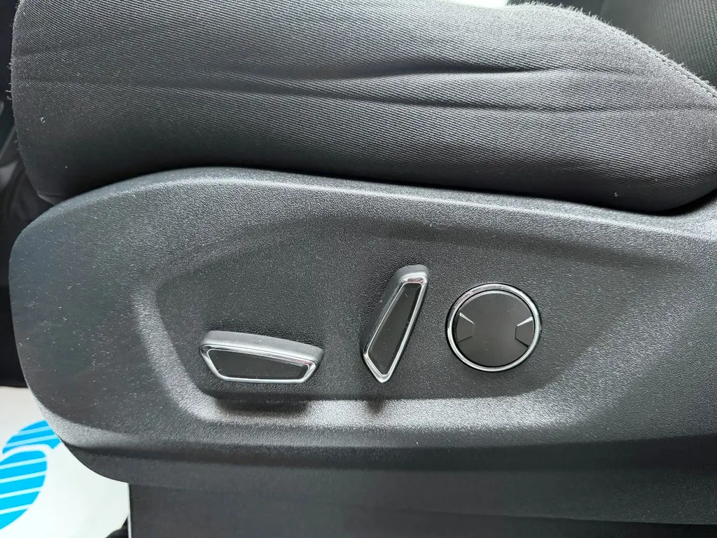 Ford S-Max 2.0 BiTurbo – Bild 10 von 39