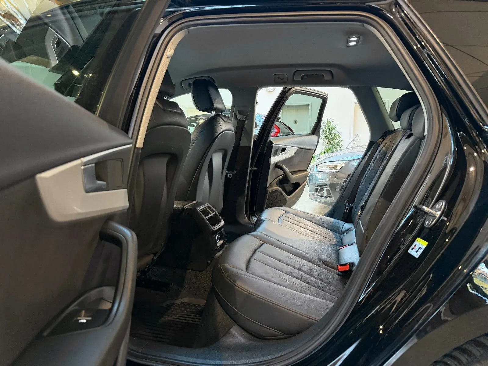 Audi A4 Avant 2.0 TDI, Bild 10 von 32