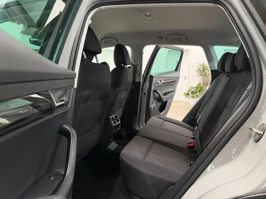 Skoda Karoq 2.0 TDI SCR – Bild 10 von 37