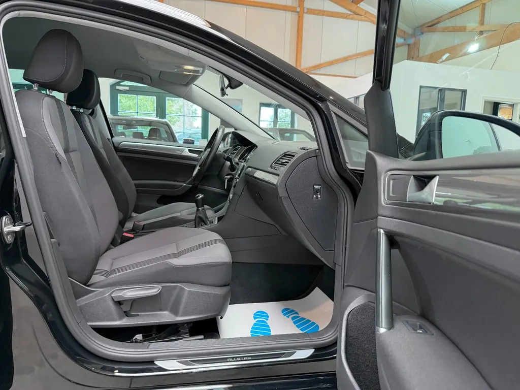 Volkswagen Golf Lim. 2.0 TDI BMT – Bild 10 von 34