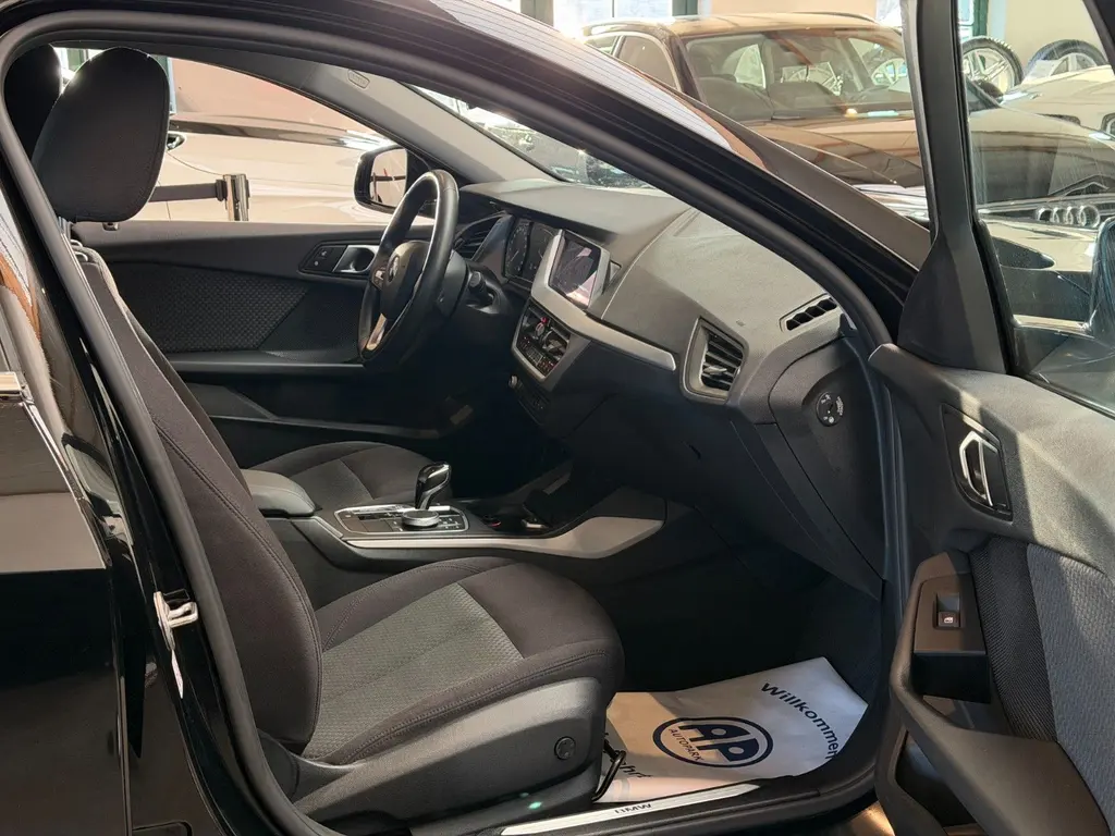 BMW 116d – Bild 10 von 32