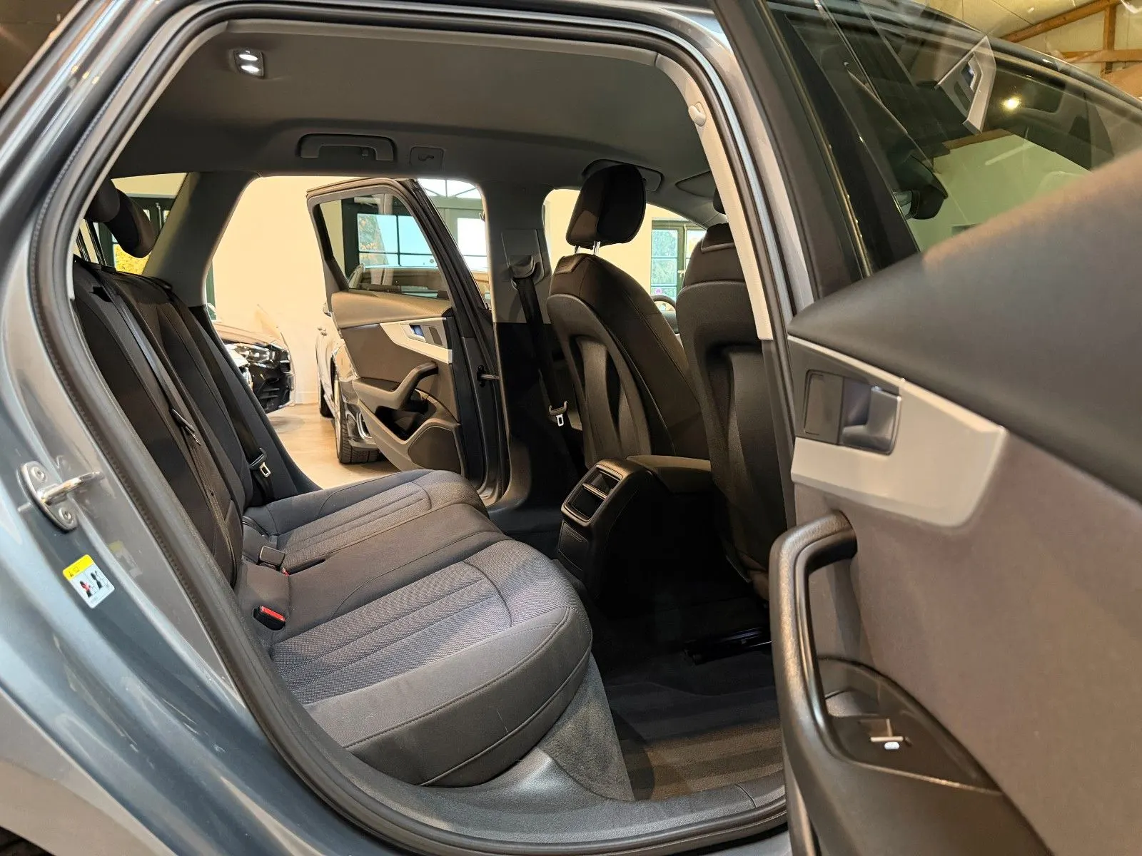 Audi A4 Avant 2.0 TDI, Bild 10 von 32