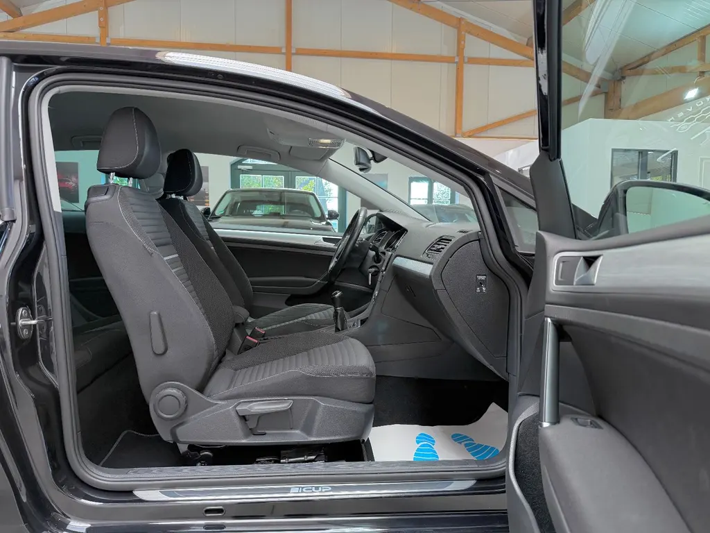 Volkswagen Golf Lim. 1.2 TSI BMT – Bild 10 von 32