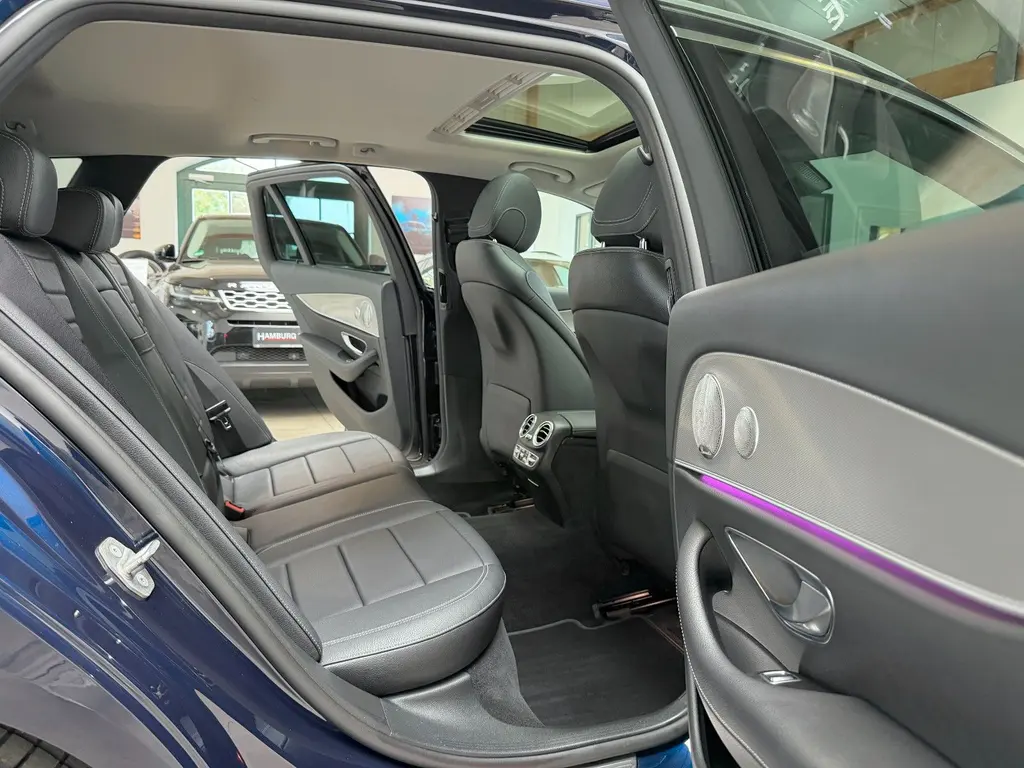Mercedes-Benz E 400 CGI T 4MATIC – Bild 11 von 37
