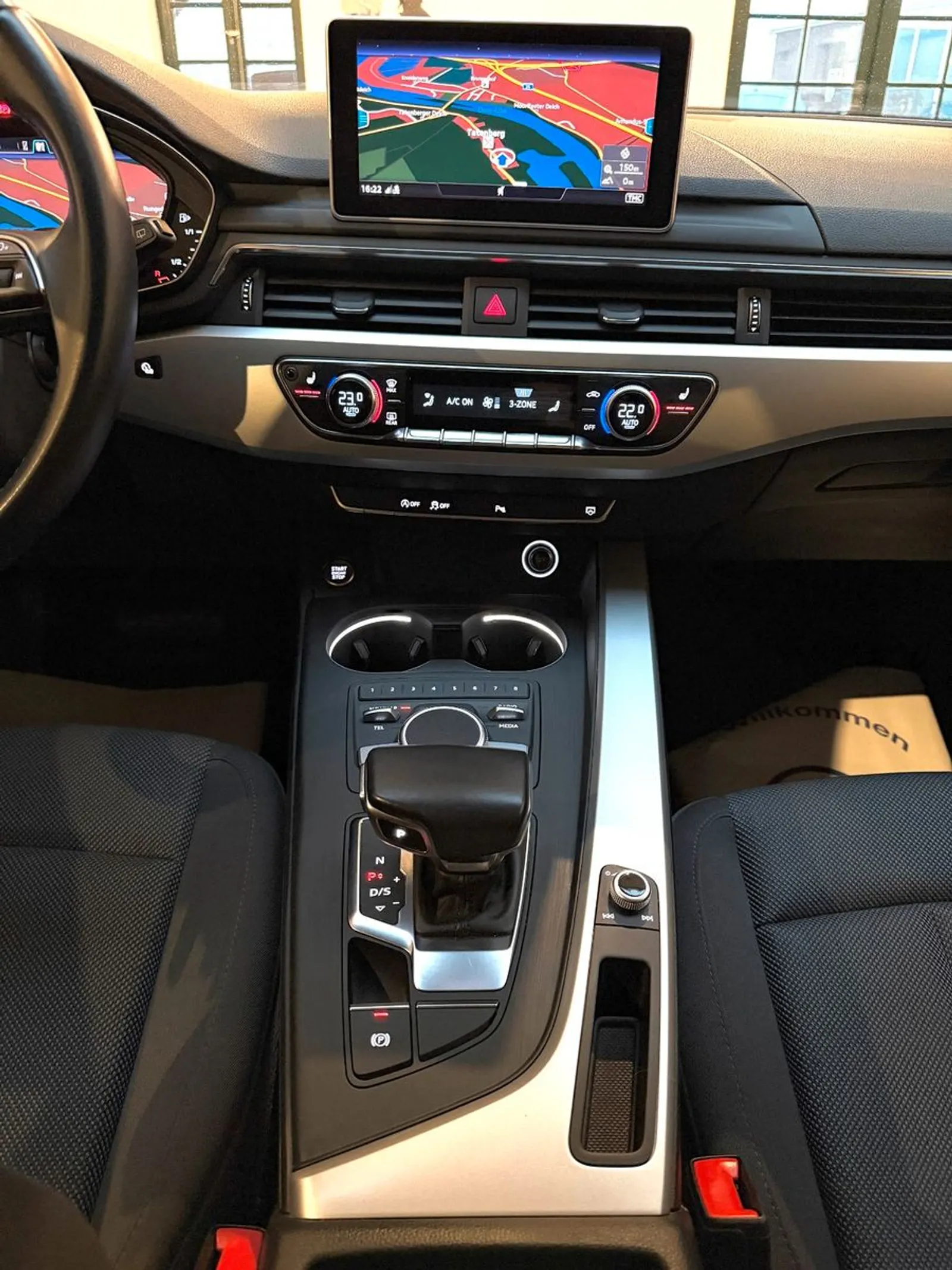 Audi A4 Avant 2.0 TDI, Bild 11 von 33