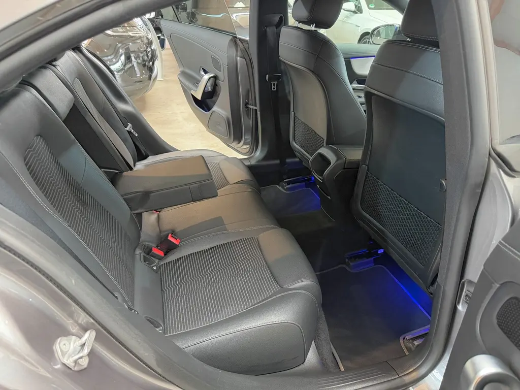 Mercedes-Benz CLA 220 d Coupé – Bild 11 von 36