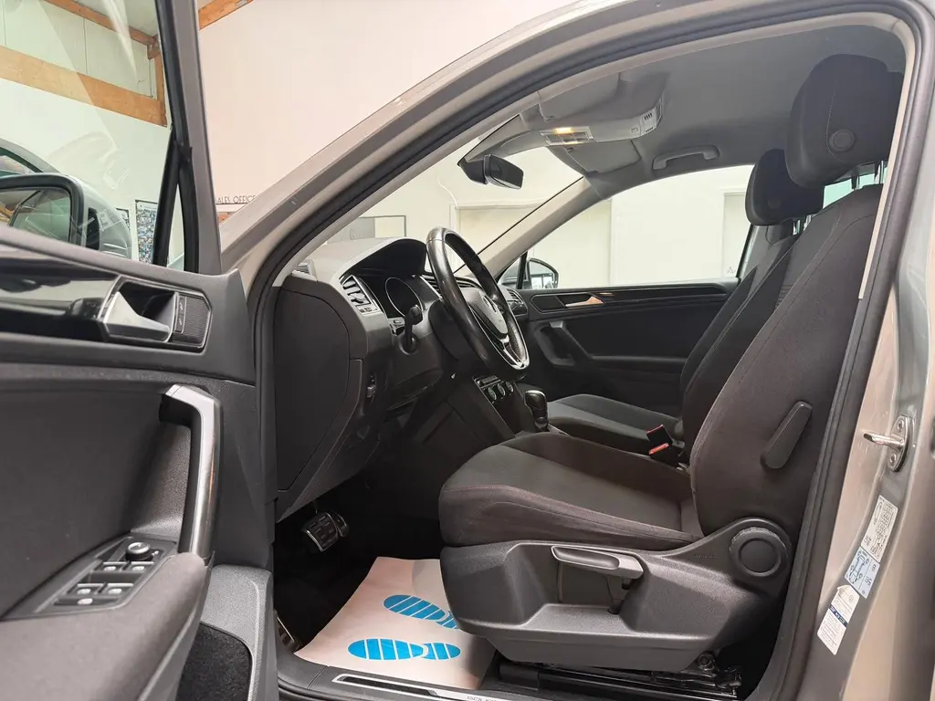 Volkswagen Tiguan 2.0 TDI BMT 4MOTION – Bild 11 von 40