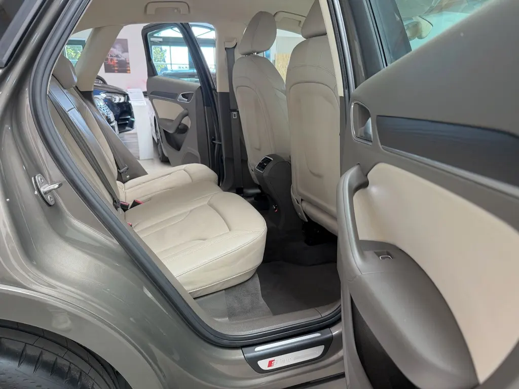 Audi Q3 2.0 TDI quattro – Bild 12 von 36