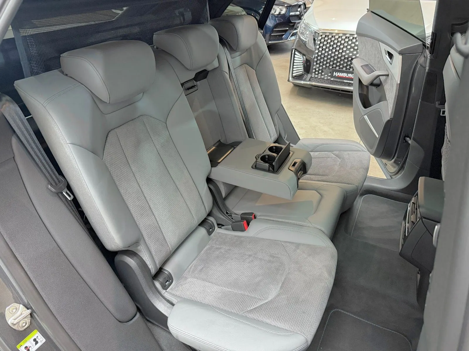Audi Q8 55 TFSIe quattro, Bild 12 von 40