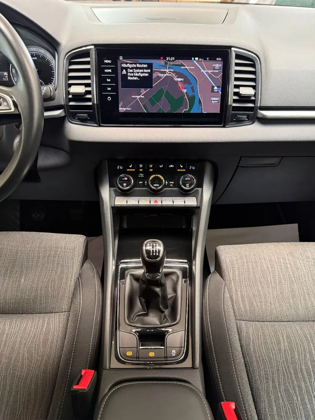Skoda Karoq 2.0 TDI – Bild 12 von 37