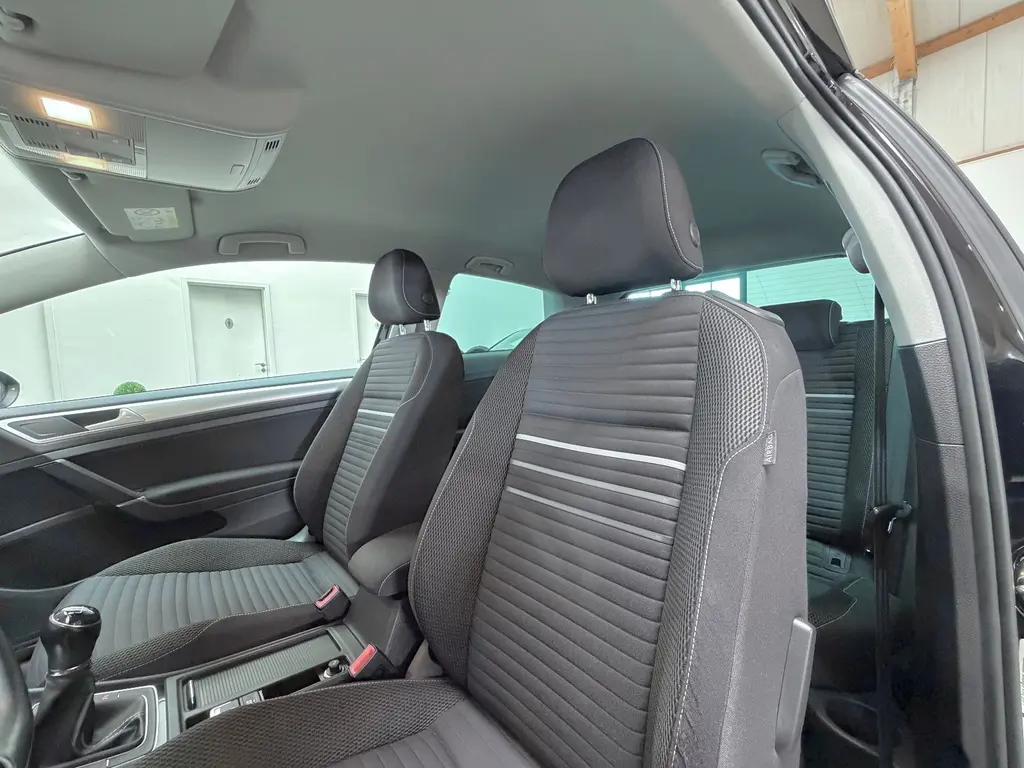 Volkswagen Golf Lim. 1.2 TSI BMT – Bild 12 von 32