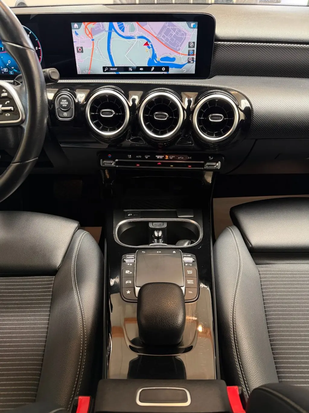 Mercedes-Benz A 200d – Bild 12 von 36