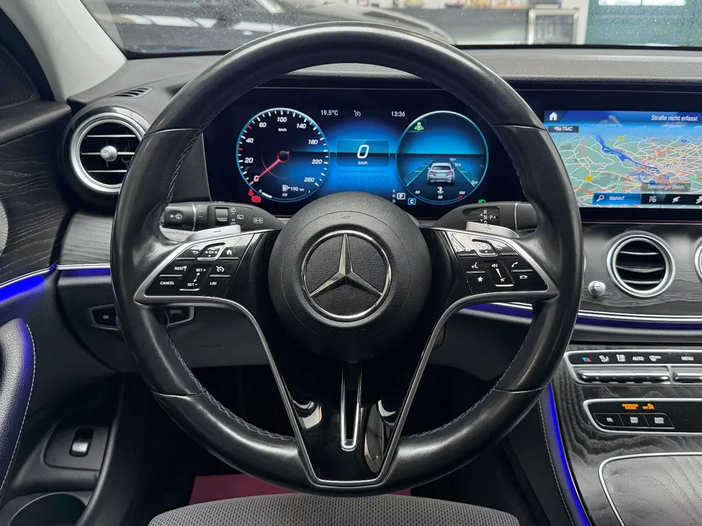 Mercedes-Benz E 220 d T – Bild 12 von 36