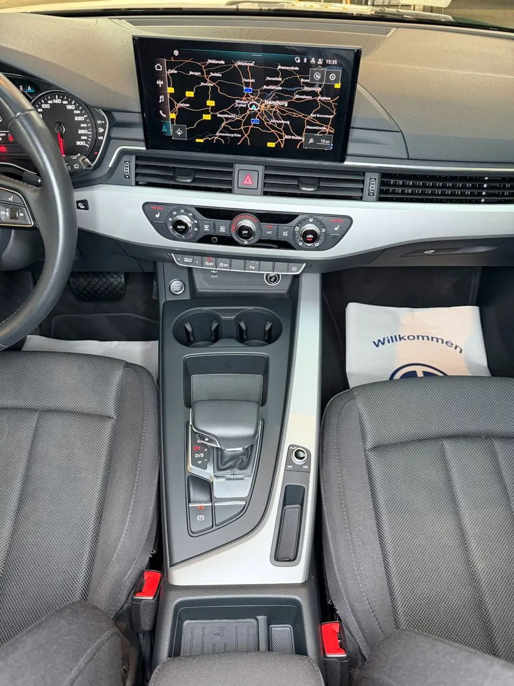 Audi A4 Avant 40 TDI – Bild 13 von 34