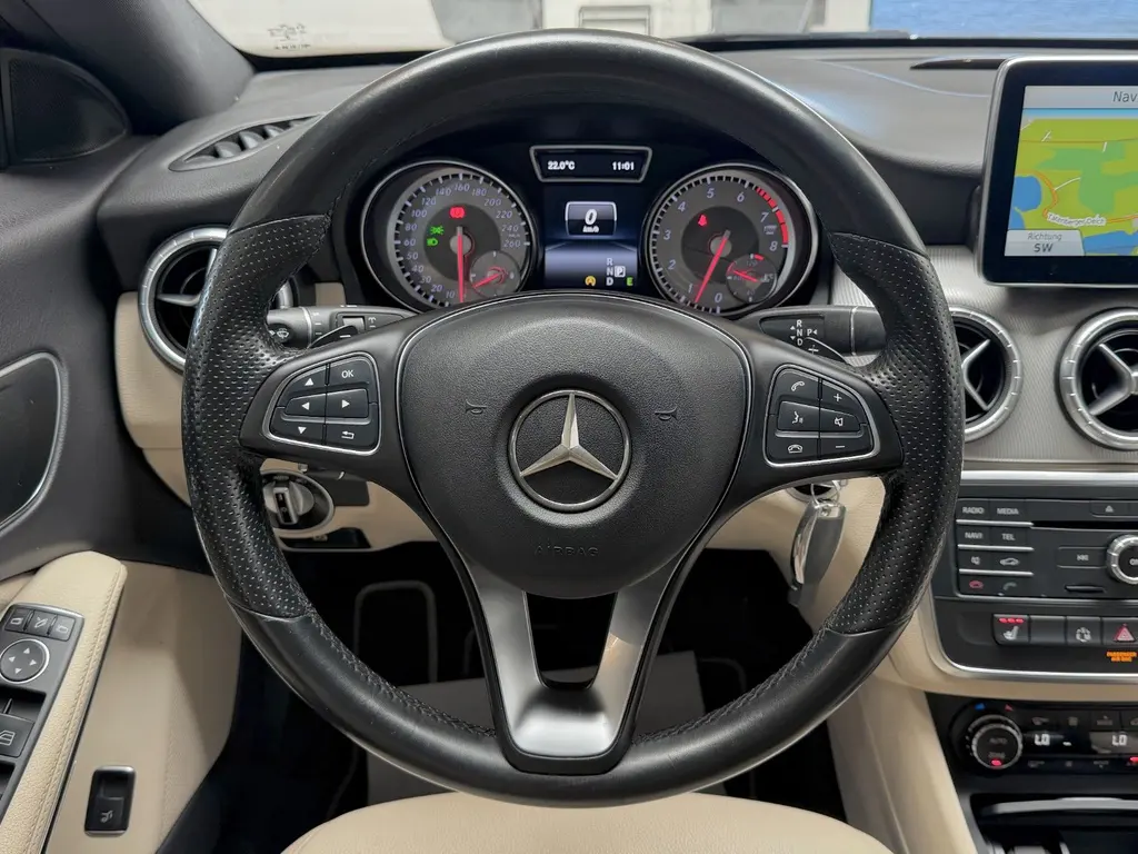 Mercedes-Benz CLA 200 Shooting Brake – Bild 13 von 32