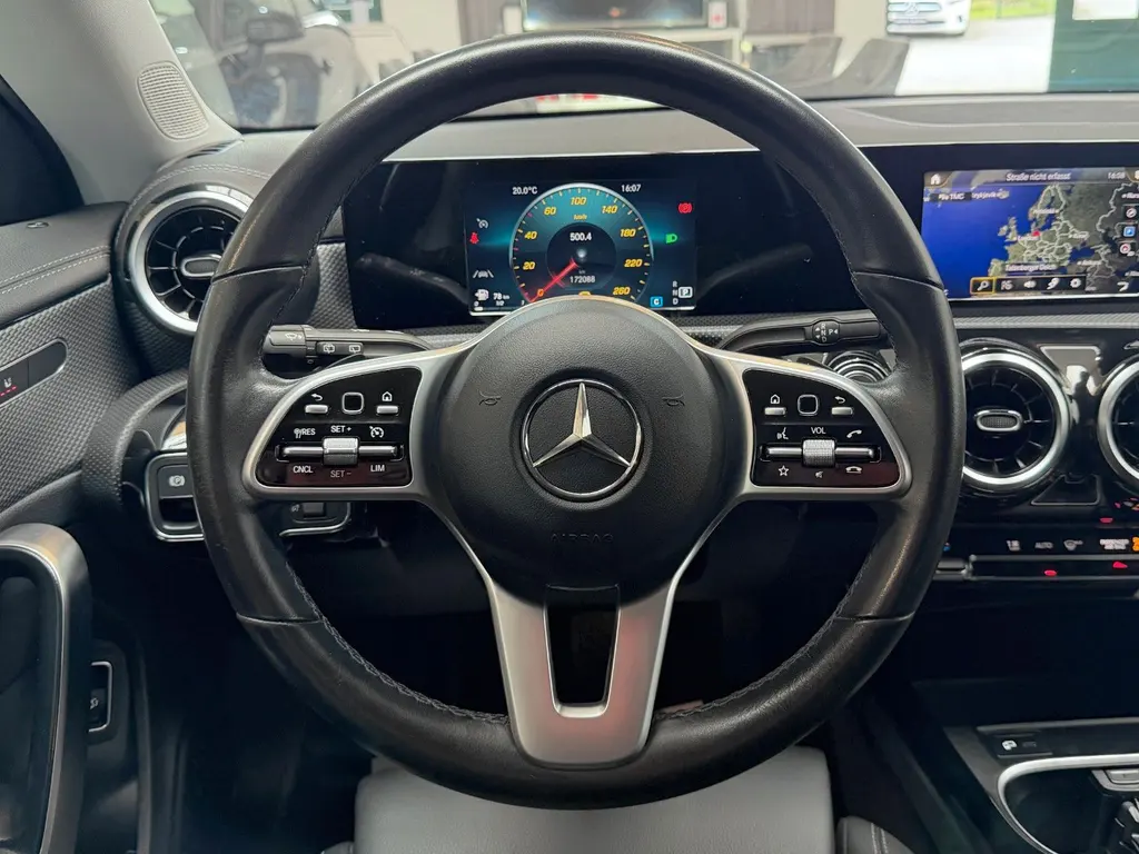 Mercedes-Benz CLA 200 d Shooting Brake – Bild 13 von 33