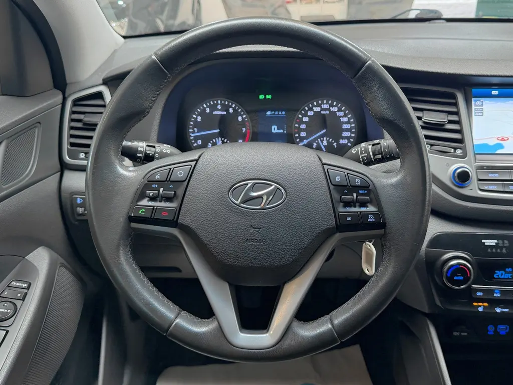 Hyundai Tucson ix35 1.6 GDI 2WD – Bild 13 von 32