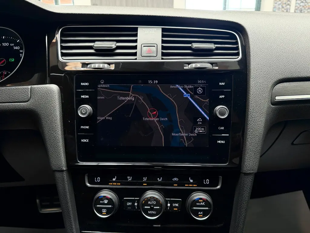 Volkswagen Golf Variant 2.0 TDI – Bild 13 von 36