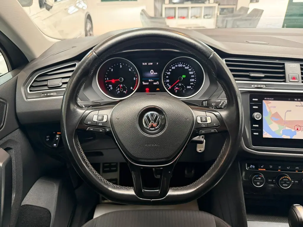 Volkswagen Tiguan 2.0 TDI BMT 4MOTION – Bild 14 von 40