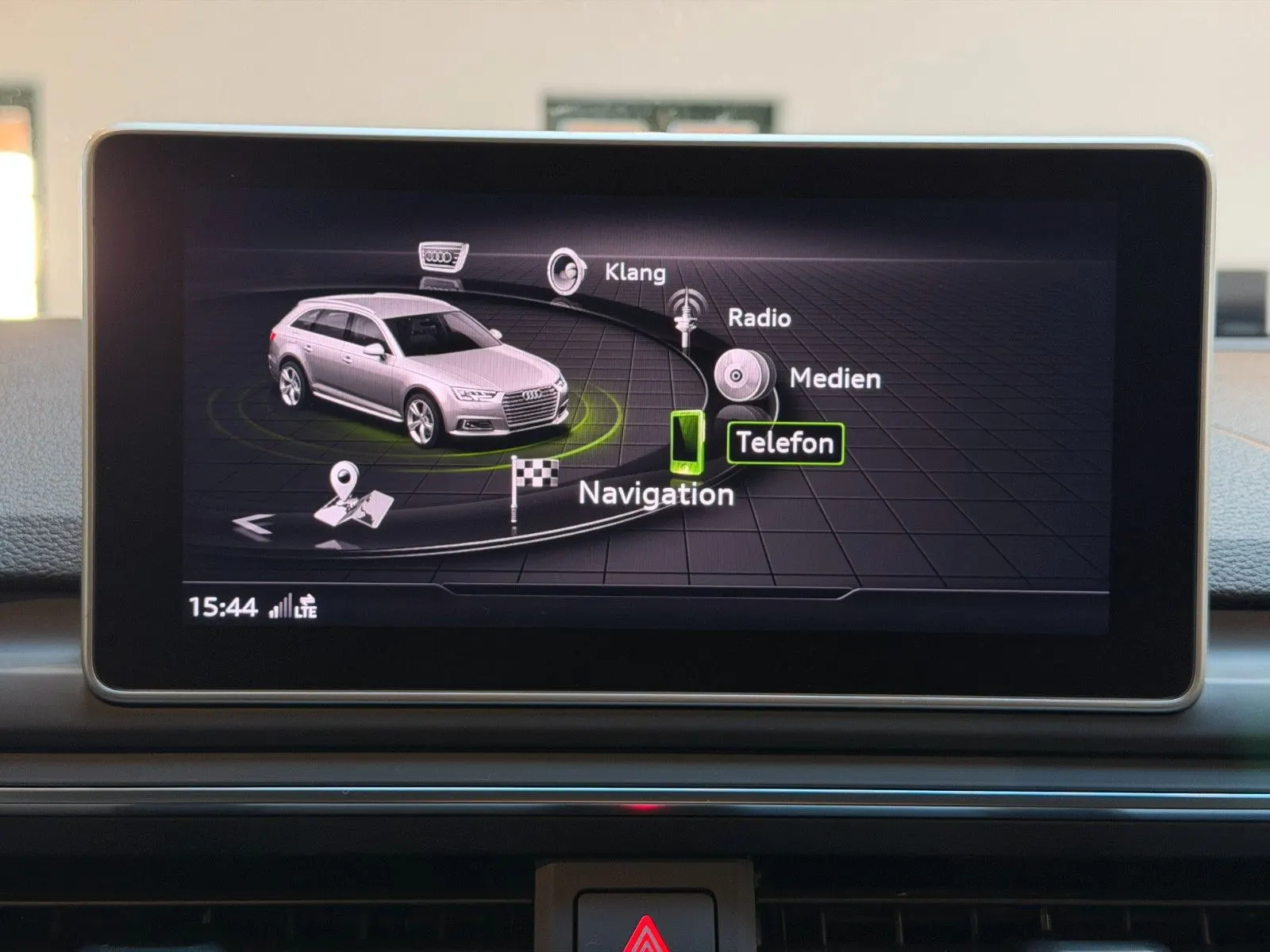 Audi A4 Avant 2.0 TDI, Bild 14 von 32